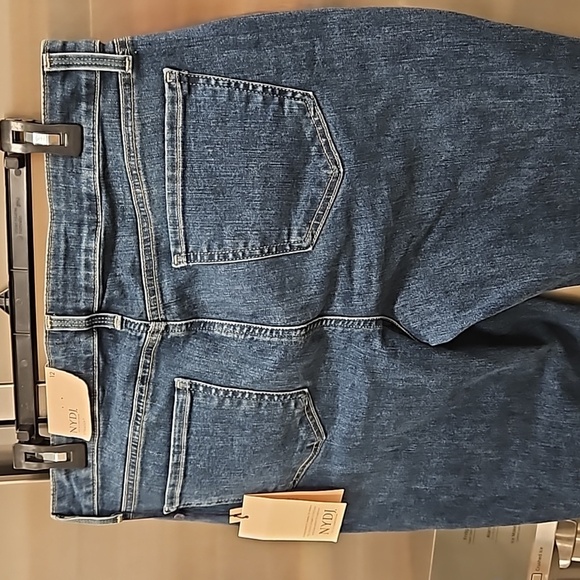 💕NYDJ💕 Marilyn Straight Leg Jeans ~ Marcel Blue 12 NWT - Picture 11 of 16